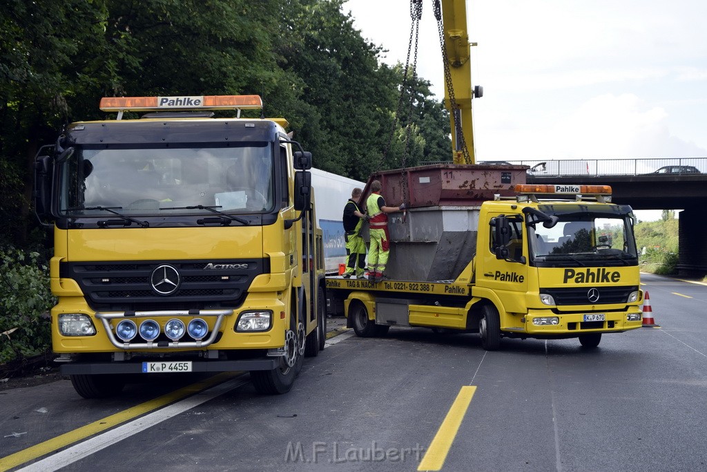 Schwerer VU A 3 Rich Oberhausen Hoehe AK Leverkusen P673.JPG - Miklos Laubert